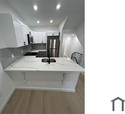 2408 Turner St #2 — Photo 1