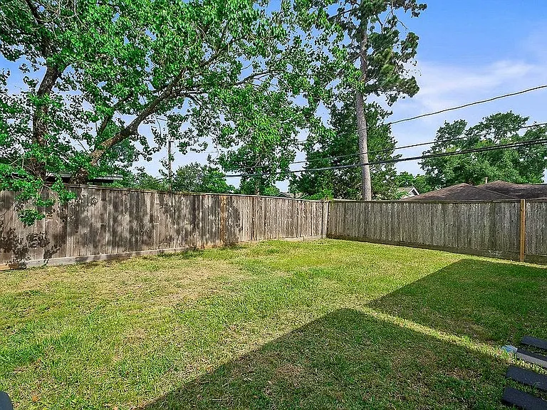 5037 W 43rd St — Photo 36