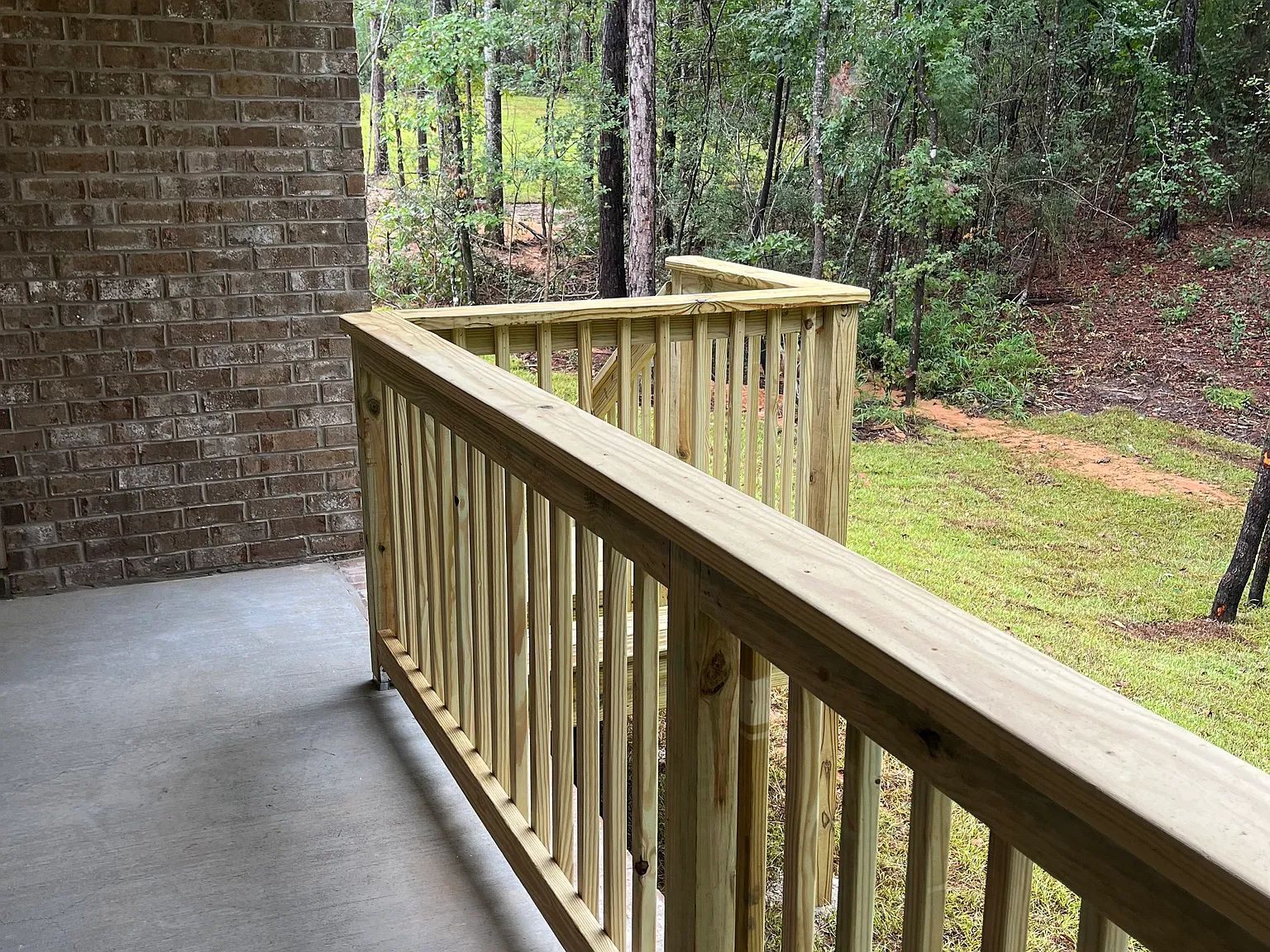 4 bed, 2100 sqft, $2,400 — Photo 3