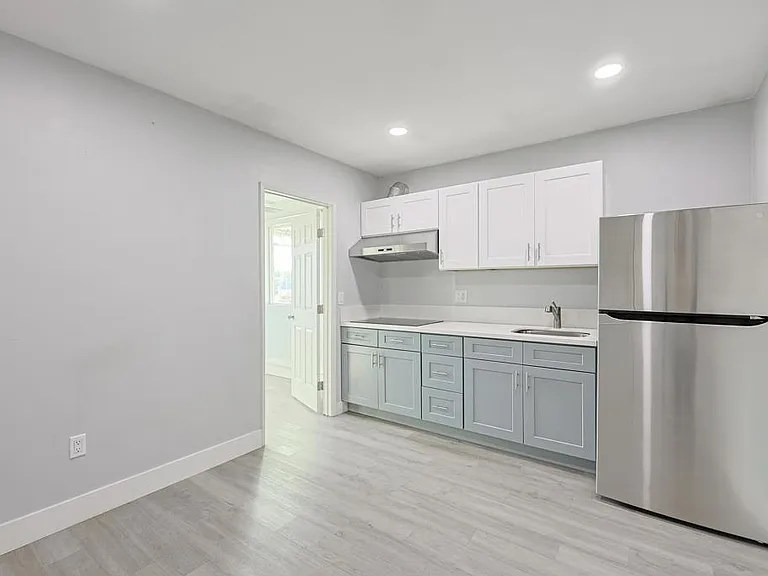 3774 Clavelita St #3774 — Photo 15