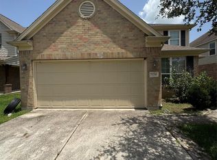 5239 Rio Dr, Baytown, TX 77521
