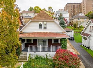 447 S Meadowcroft Ave, Mt Lebanon, PA 15228