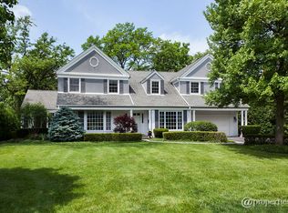 612 Glenridge Dr, Glenview, IL