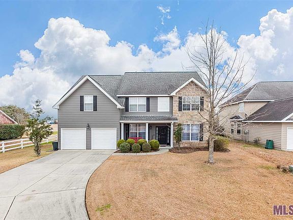 2nd image of 18146 Victoria Webb Dr