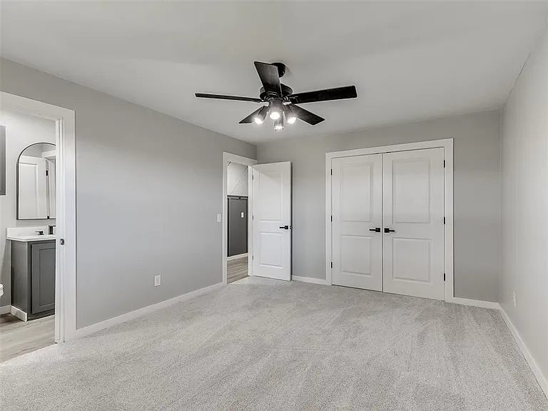 6917 Woodridge Ave — Photo 34