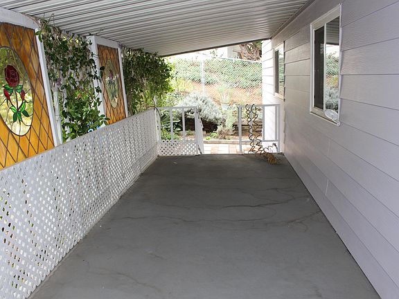 3rd image of 6 Robertson Way