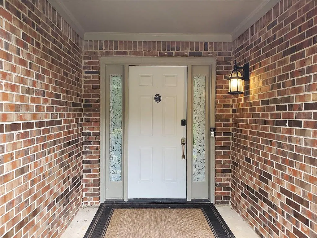 3 bed, 2.5 bath, 1912 sqft, $2,800 — Photo 4