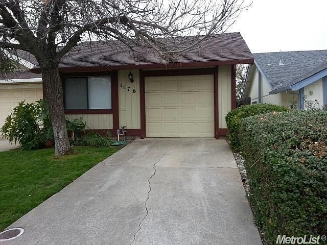 1st image of 1176 Meadow Gate Dr