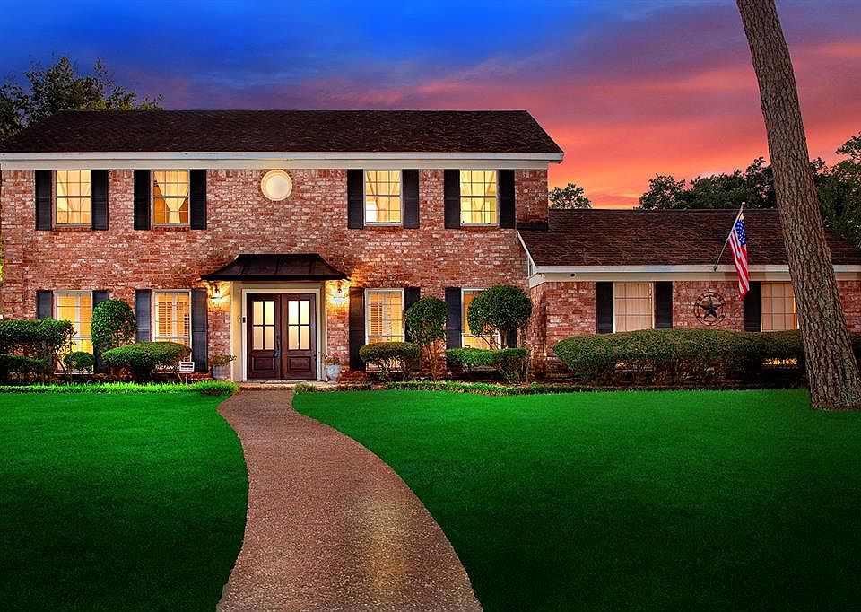 1st image of 10615 Glenway Dr