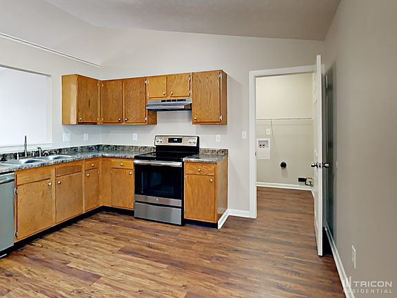 4th image of 823 Washington Cove Way
