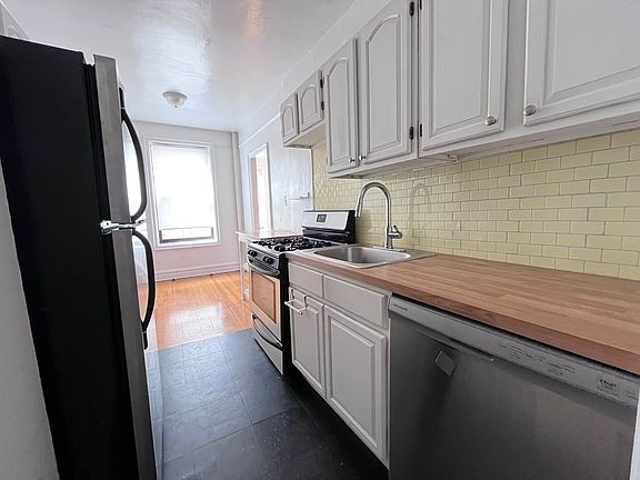 4th image of 97 Brooklyn Ave APT 5J