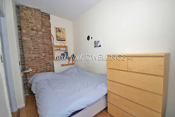 Rented by New York Dwellings LLC | media 30