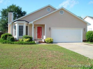 5430 Ahoskie Dr, Hope Mills, NC 28348