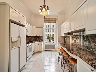 Rented by Sotheby's International Realty