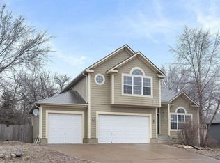 112 E Whispering Hills Blvd, Lone Jack, MO 64070