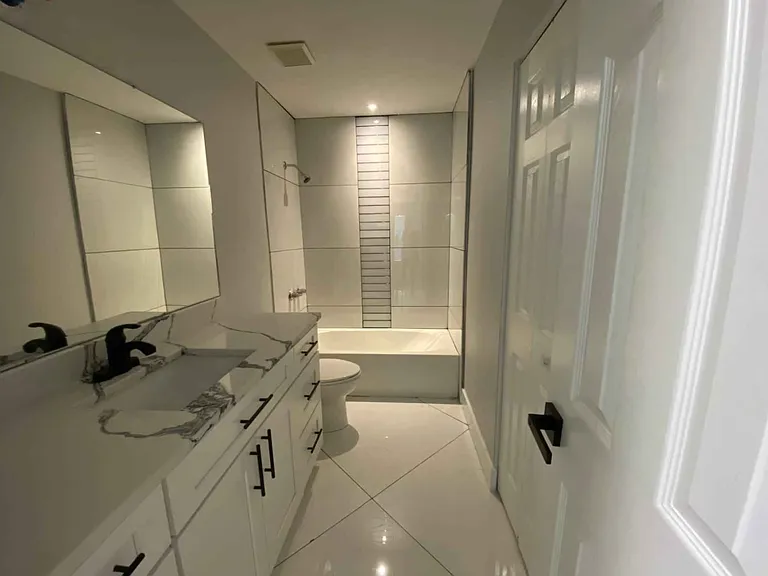 2032 Gregory Dr — Photo 7