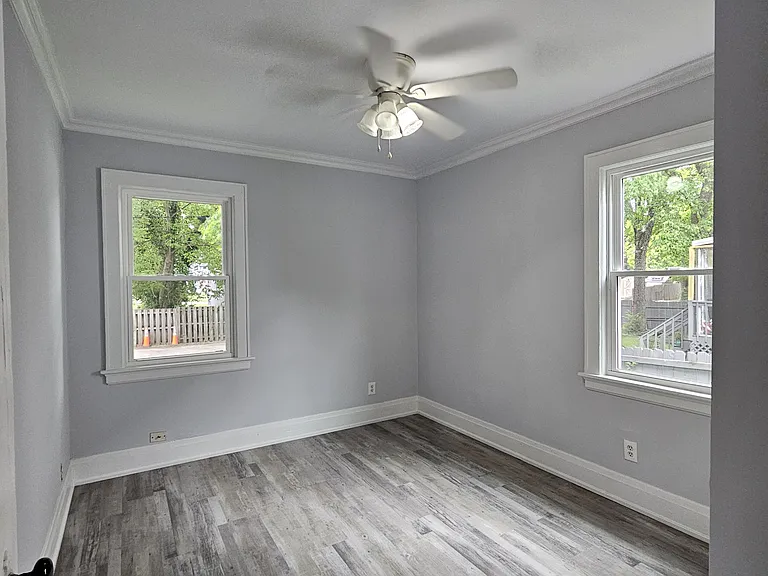 1232 Laidlaw Ave #1 — Photo 4