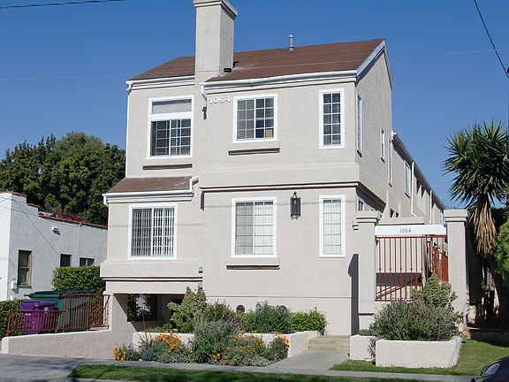 Front view of the building, garage, and laundry room under the structure