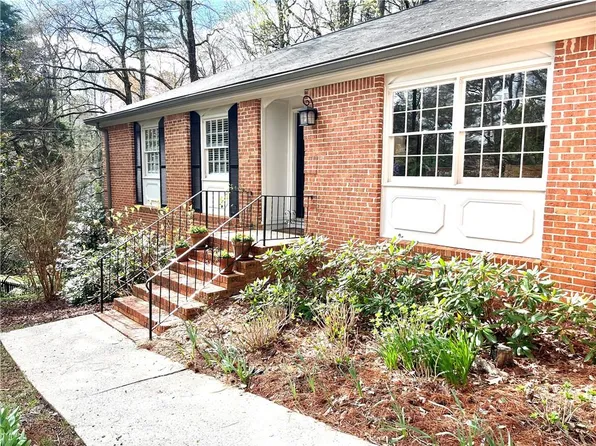 2160 Jay Ln SE, Smyrna, GA 30080