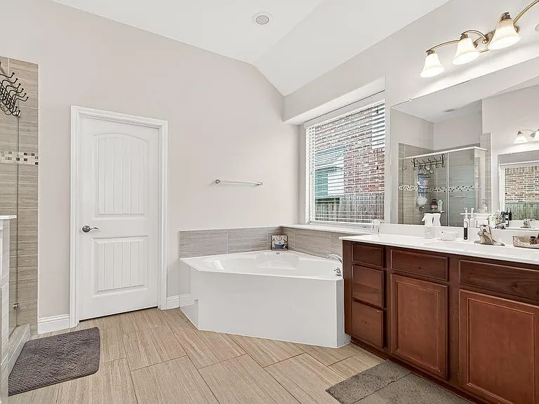 9003 Gardenia Meadow Ln — Photo 12