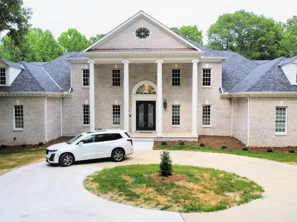 5200 Blue Stem Ct, Raleigh, NC 27606