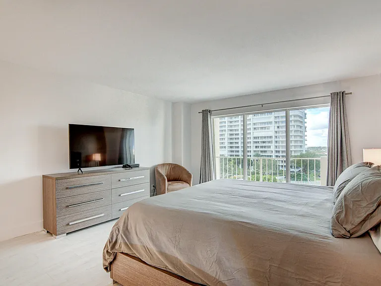 4301 N Ocean Blvd #507 — Photo 20