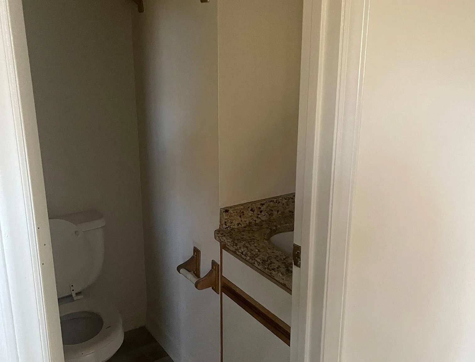 2 bed, 900 sqft, $975 — Photo 2