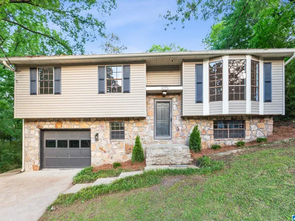 3023 Moonlight Ln, Fultondale, AL 35068