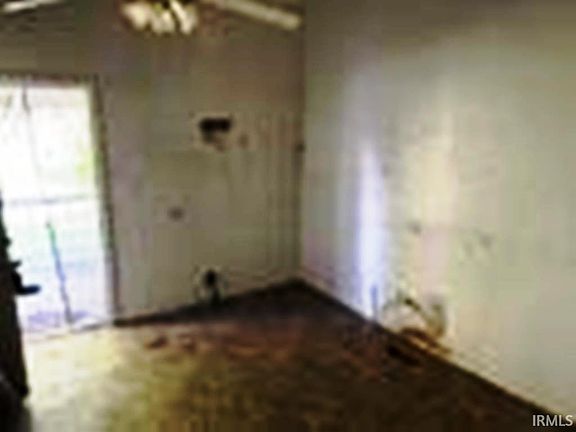 5th image of 709 S Vine St