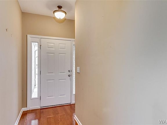 4th image of 1913 43rd Ave