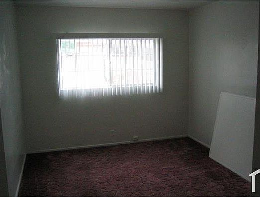 3rd image of 401 W Valencia Dr