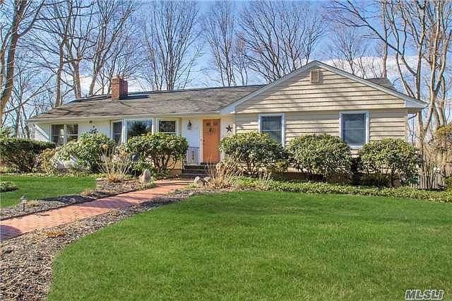 1st image of 19 Whitehall Dr