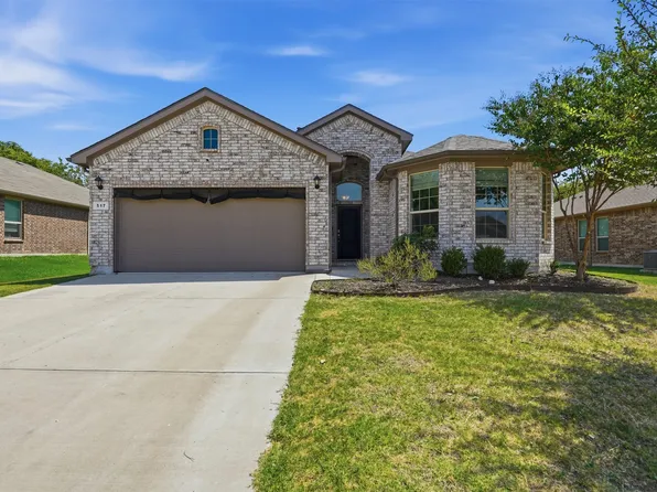 517 Redding Dr, Saginaw, TX 76131