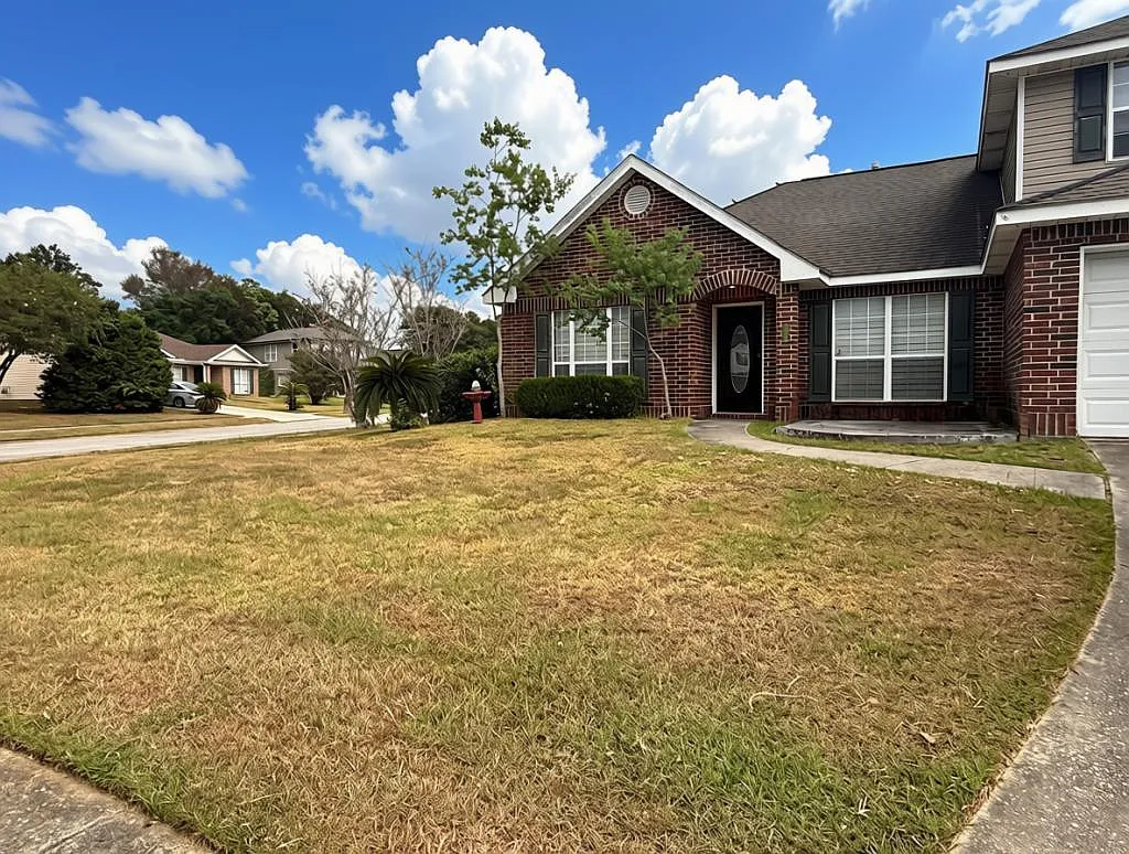 2065 Juniper Dr — Photo 2