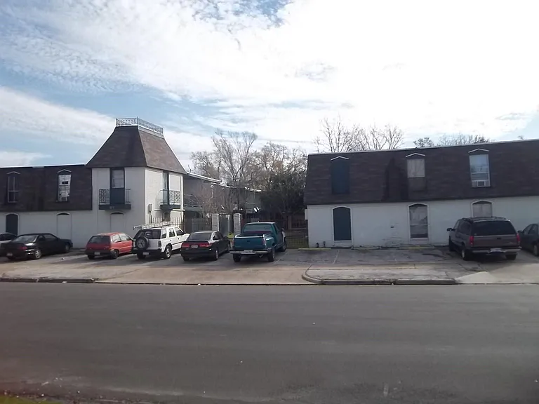 6215 Tierwester St #9 — Photo 2