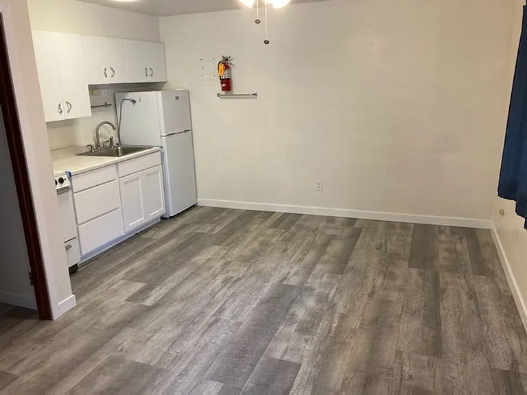 607 C Street in Cheney Near EWU Campus! — Photo 4