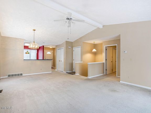 5th image of 702 Glenvale Dr