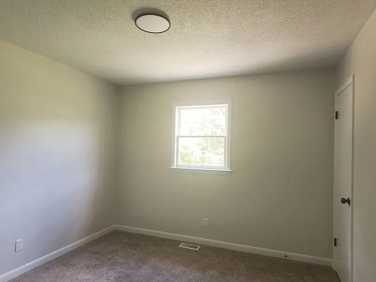 483 Warmsprings Dr — Photo 6