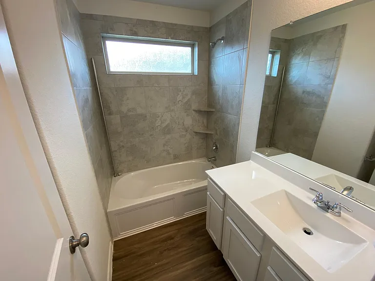 21409 Wilmiller Ln — Photo 17