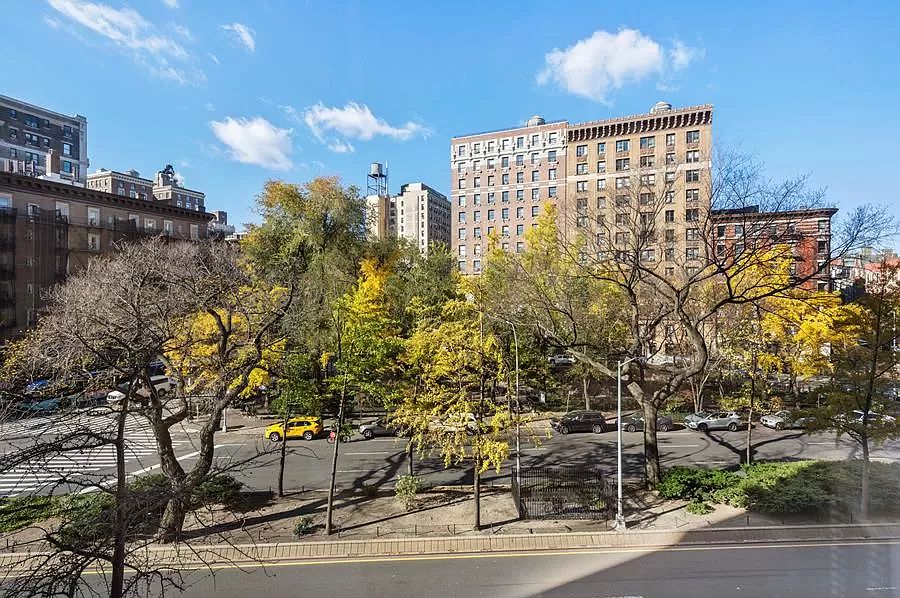 1st image of 272 W 107th St APT 5A