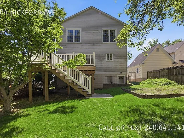 504 Bickford Ave — Photo 33