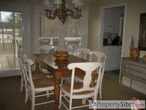 2nd image of 390 Forest Hill Dr