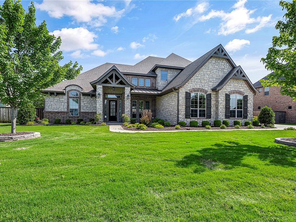 1st image of 2804 Amour Dr