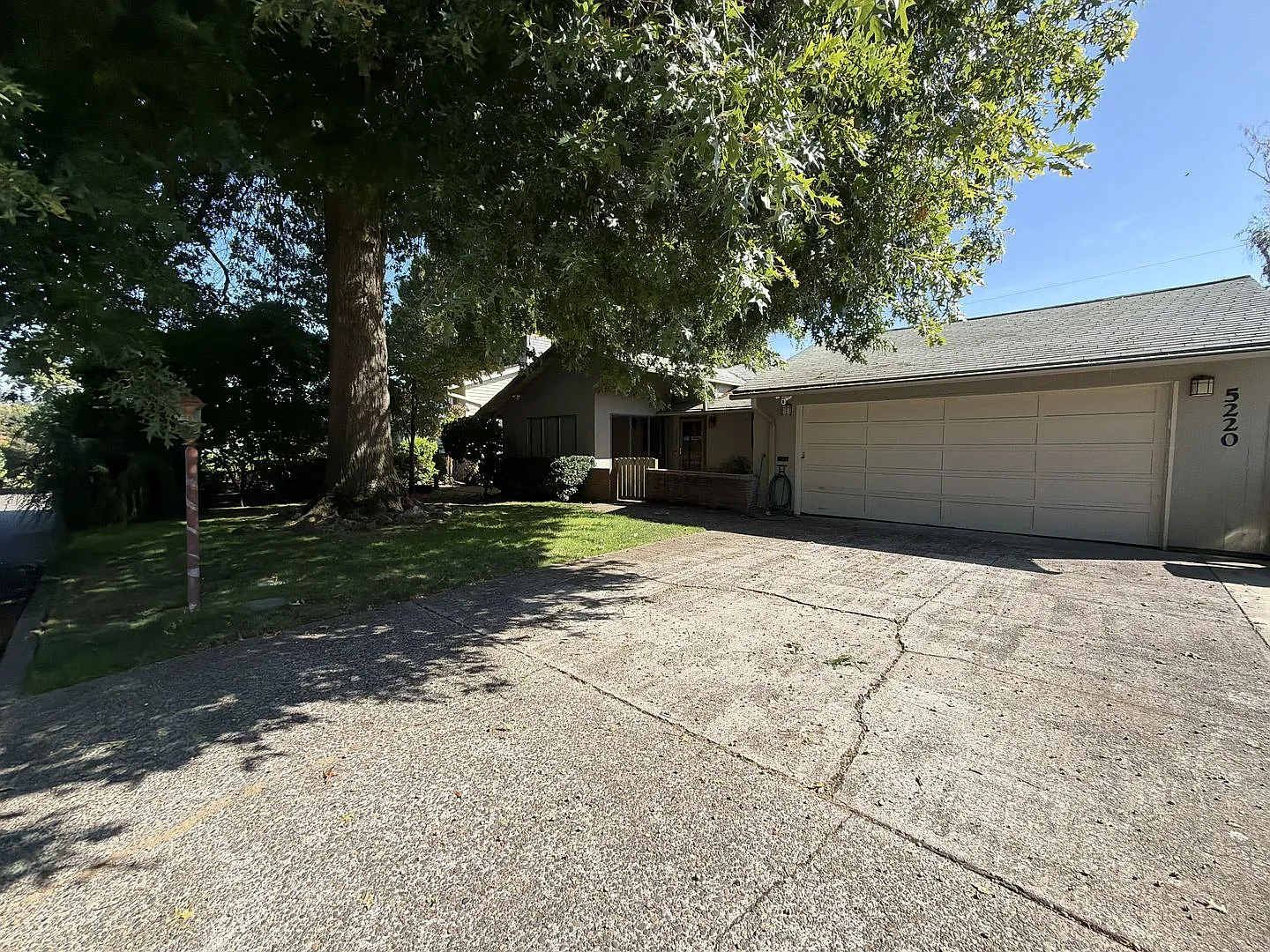 Spacious 3 Bedroom Home with Multiple Living Areas, Two Fireplaces, Hardwood Floors & Outdoor Patio — Photo 2