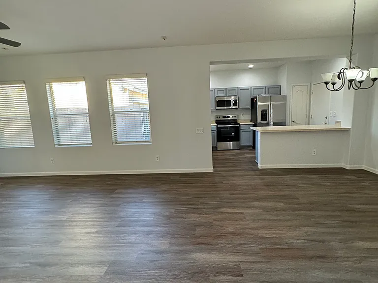 951 E Cherry Hills Dr — Photo 7