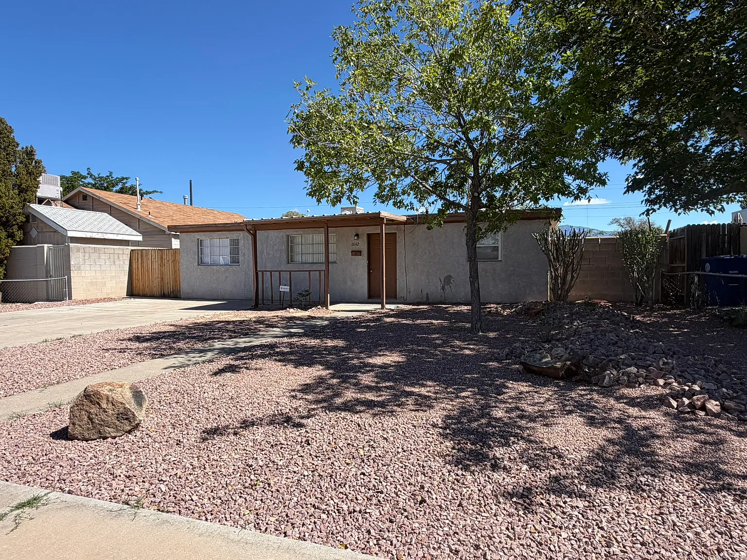3 bed, 1914 sqft, $2,095 — Photo 4