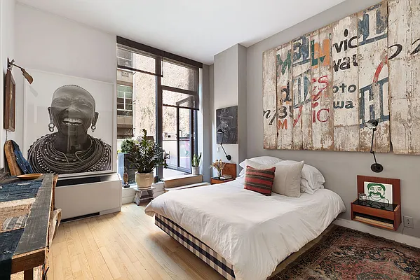 Sold by Compass | media 17