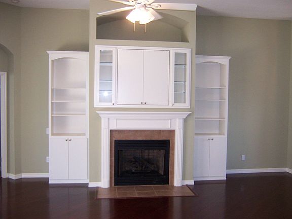 2nd image of 3227 Kingston Way