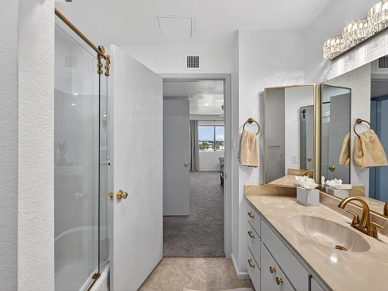 425 S Parkcrest #334 — Photo 24