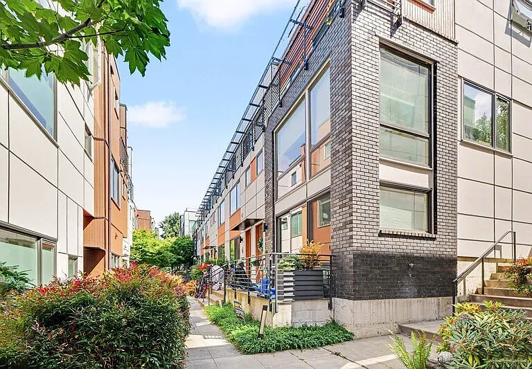 3810 California Ave SW #B — Photo 25